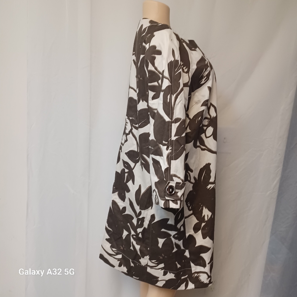New York & Company brown and Beige Floral Jacket Size XL - Picture 9 of 15